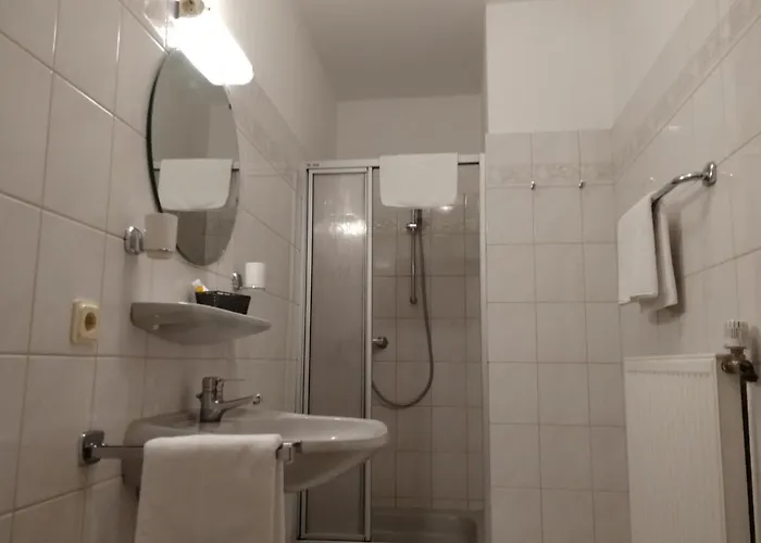 & Zum Domkreuger 3*