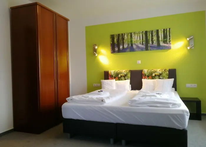 & Zum Domkreuger Otel 3*